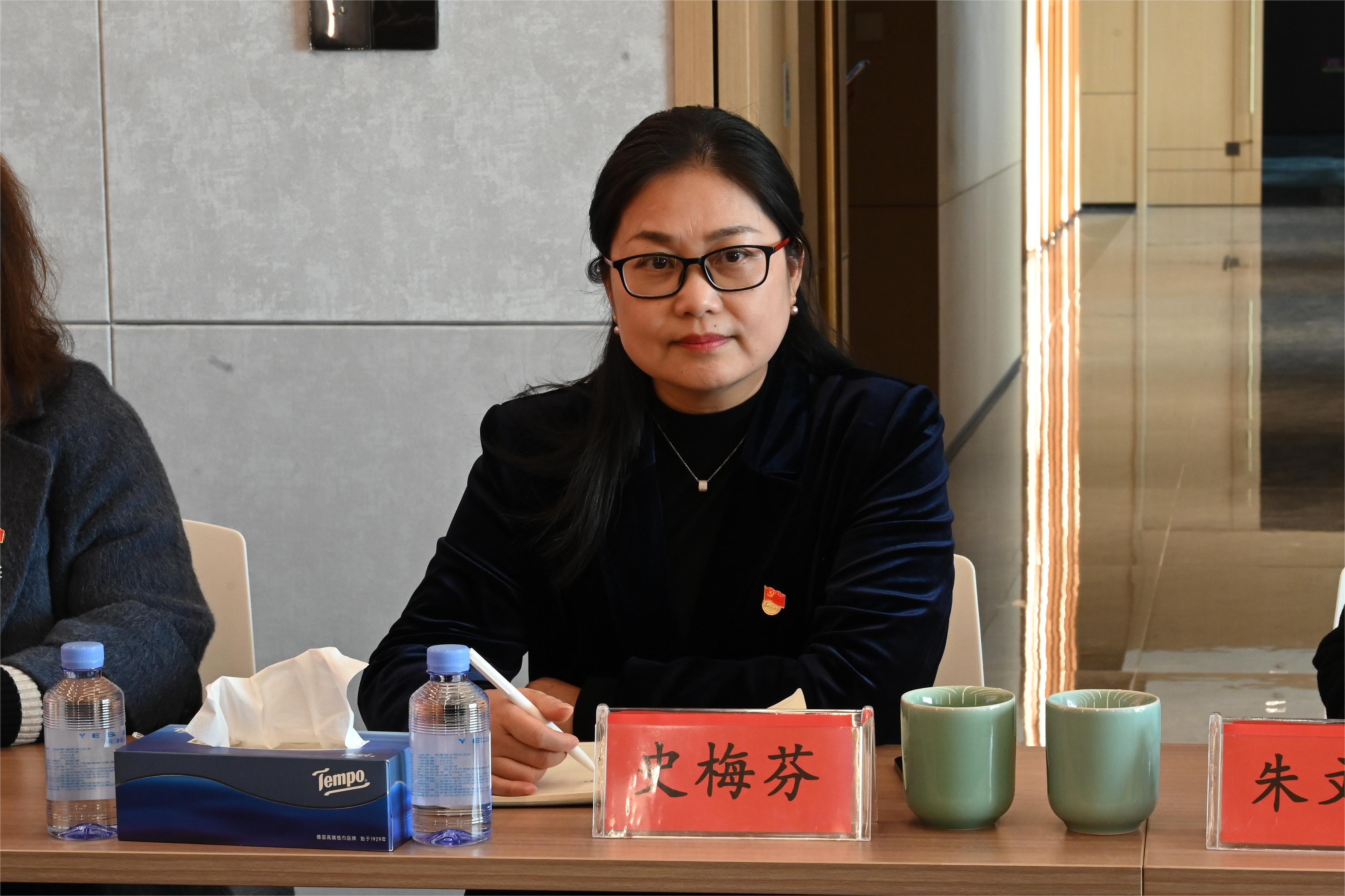 傲雪寒梅自芳香，长期开放谱新章——记凯时集团股份采供部高级部长史梅芬
